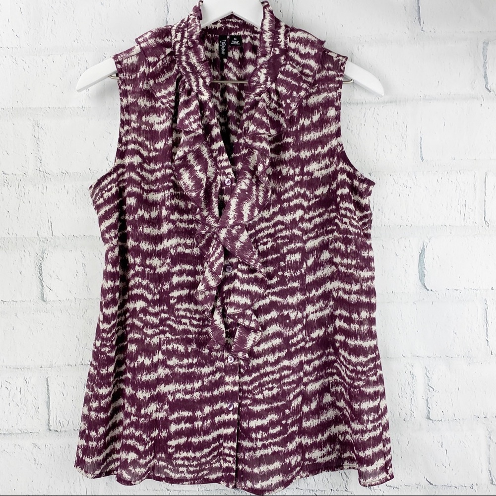 Relativity Wine & Cream Sleeveless Button Blouse